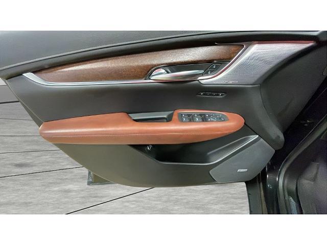 used 2020 Cadillac XT5 car, priced at $28,870