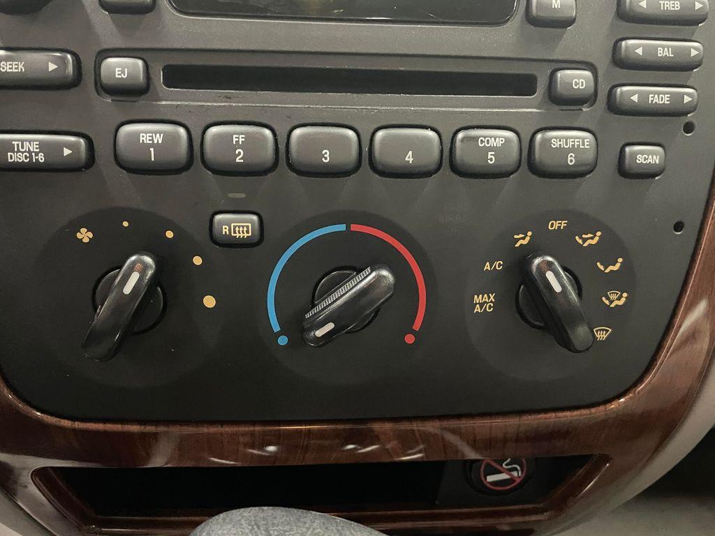 used 2007 Ford Taurus car, priced at $3,990