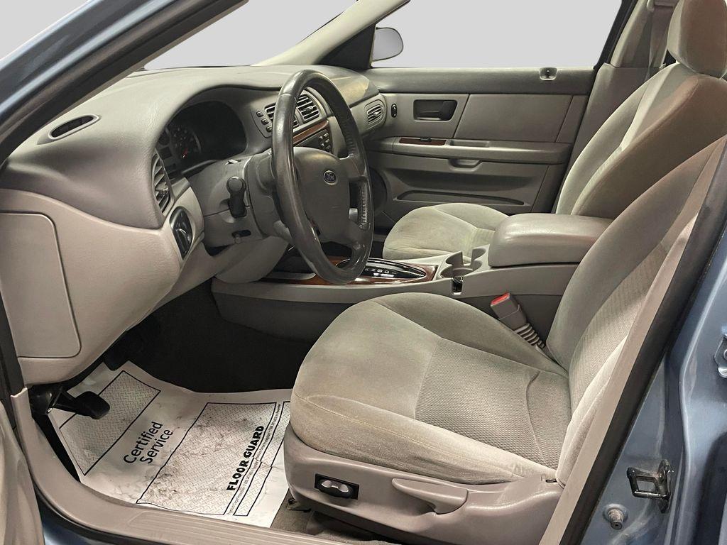 used 2007 Ford Taurus car, priced at $3,990