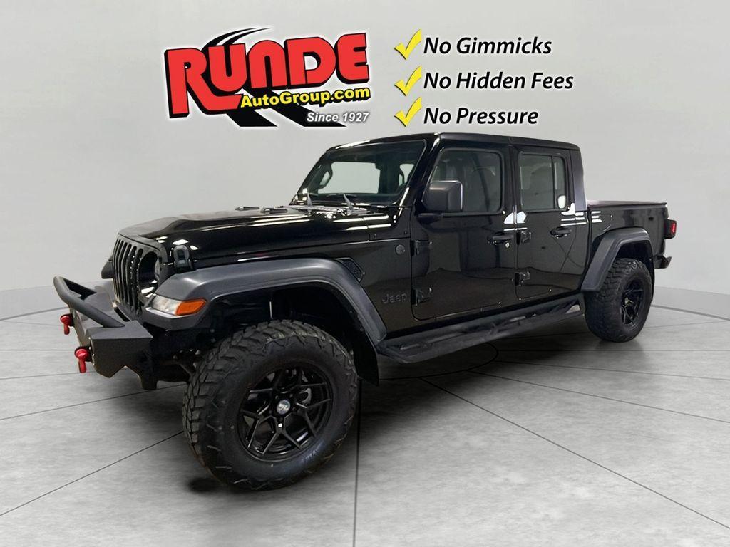 used 2023 Jeep Gladiator car, priced at $35,421