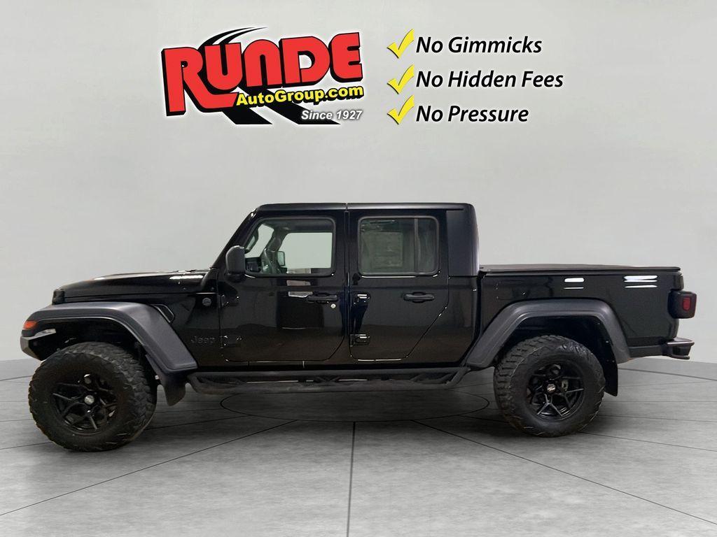 used 2023 Jeep Gladiator car, priced at $35,421