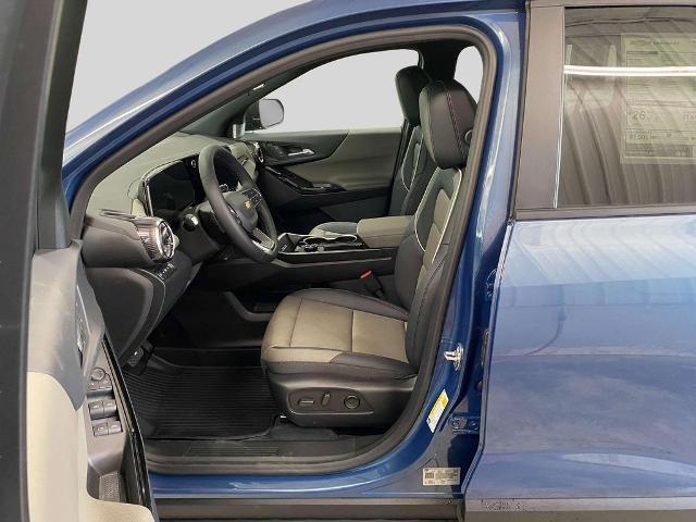 new 2026 Chevrolet Equinox car, priced at $33,680