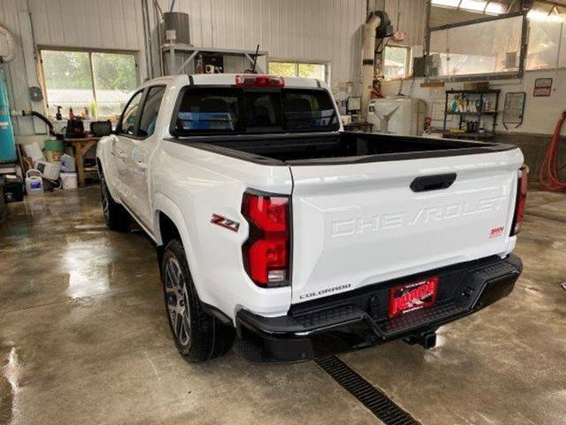 new 2024 Chevrolet Colorado car, priced at $43,910