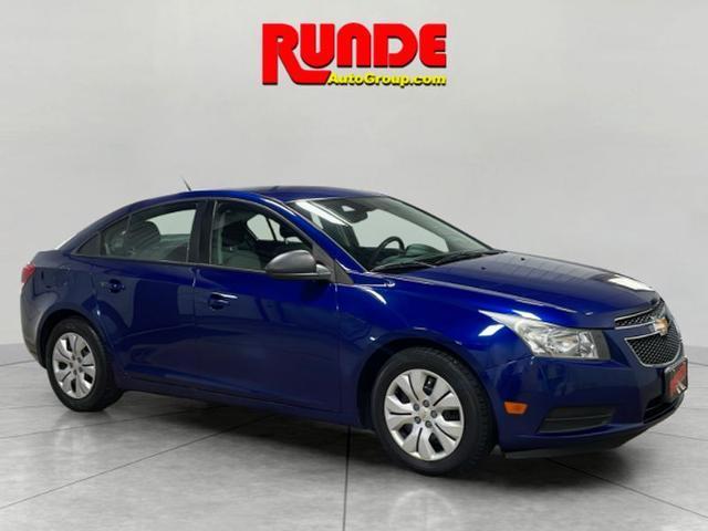 used 2013 Chevrolet Cruze car, priced at $6,581