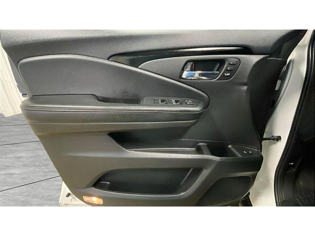used 2019 Honda Pilot car, priced at $14,971