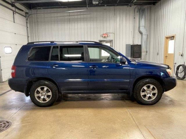 used 2006 Toyota Highlander car, priced at $4,581