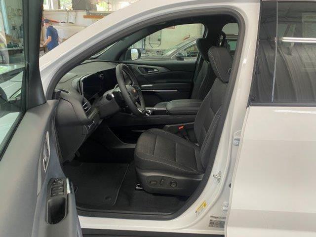 new 2026 Chevrolet Traverse car, priced at $45,920
