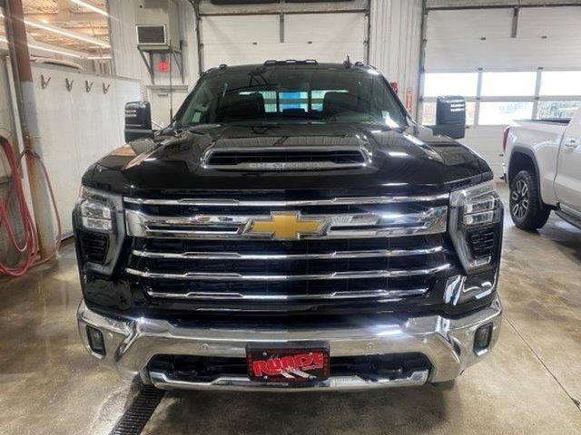 new 2025 Chevrolet Silverado 3500 car, priced at $81,960