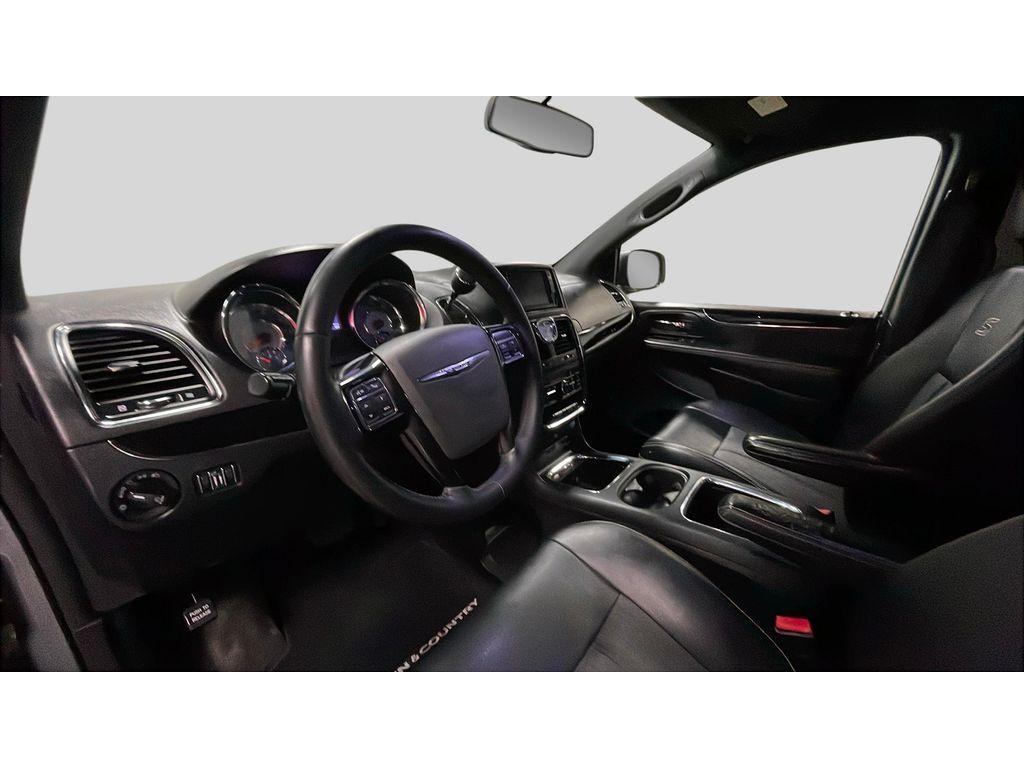 used 2014 Chrysler Town & Country car, priced at $7,691
