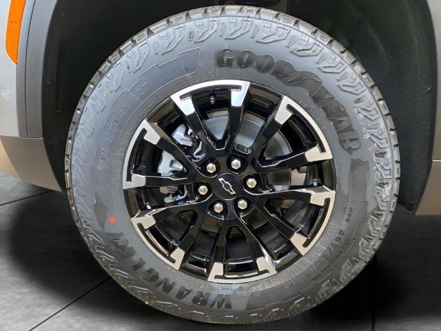 new 2025 Chevrolet Traverse car, priced at $56,055