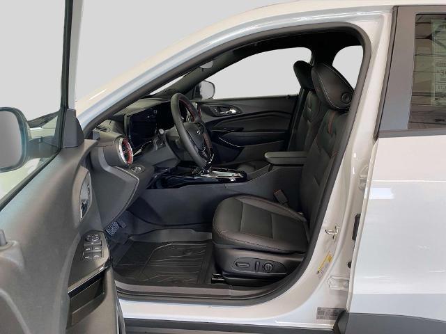 new 2025 Chevrolet Trax car, priced at $27,350