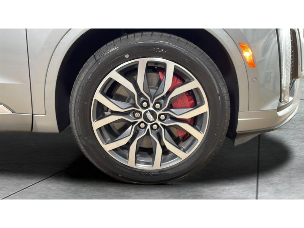 used 2023 Cadillac XT6 car, priced at $42,990