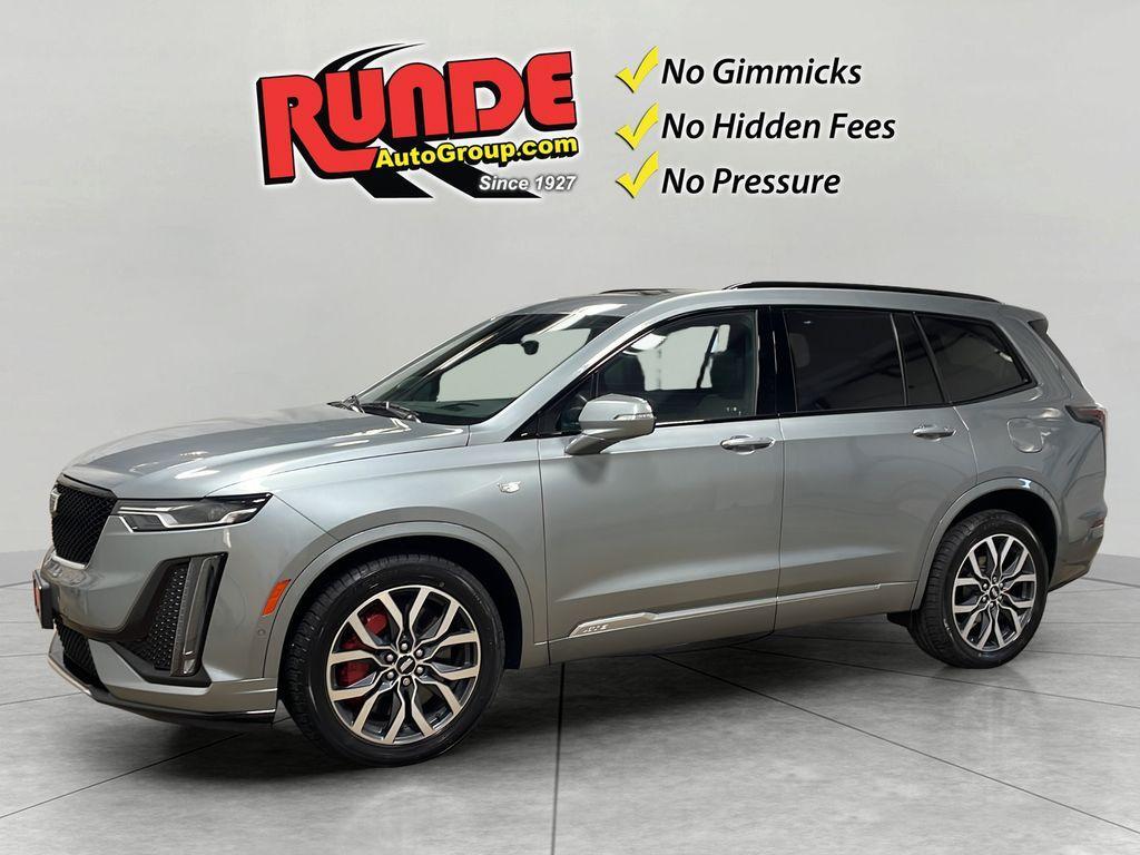 used 2023 Cadillac XT6 car, priced at $42,990