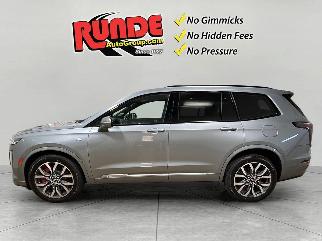 used 2023 Cadillac XT6 car, priced at $42,990