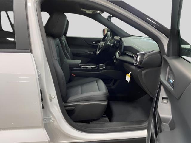 new 2025 Chevrolet Equinox car, priced at $32,640