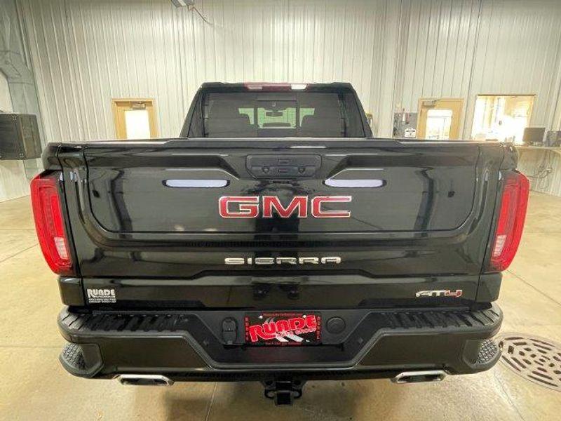 used 2022 GMC Sierra 1500 Limited car, priced at $41,940