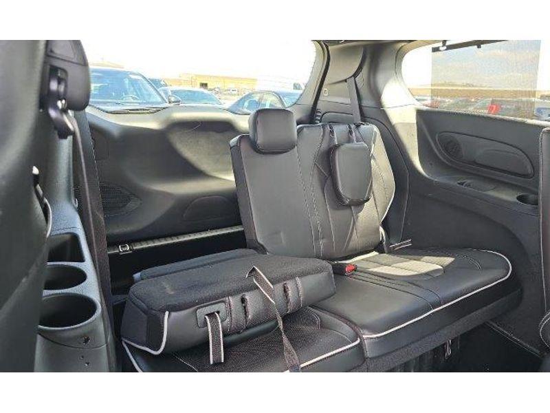 used 2024 Chrysler Pacifica Hybrid car, priced at $43,990