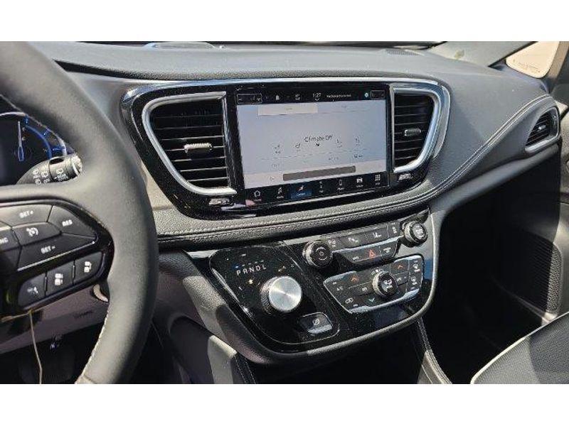 used 2024 Chrysler Pacifica Hybrid car, priced at $43,990