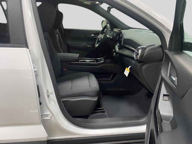 new 2025 Chevrolet Equinox car, priced at $28,995