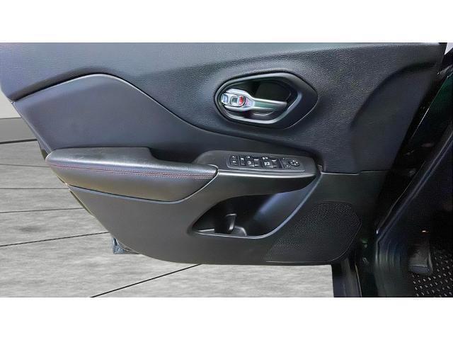 used 2019 Jeep Cherokee car, priced at $16,981