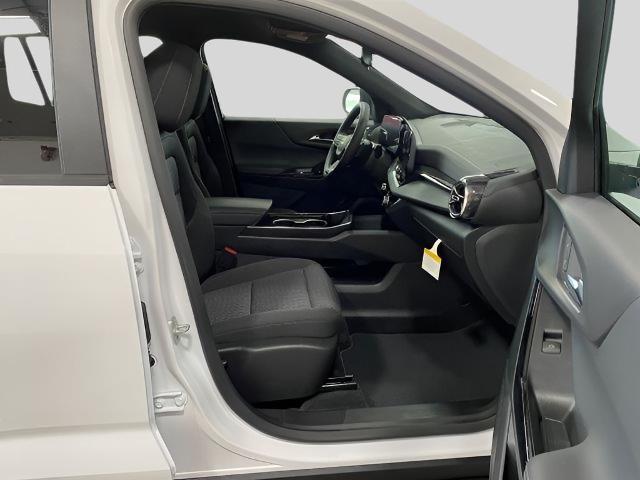 new 2025 Chevrolet Equinox car, priced at $28,995