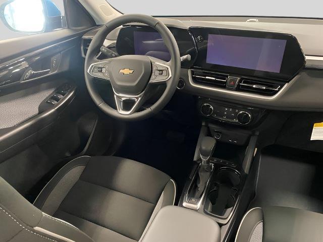 new 2025 Chevrolet TrailBlazer car, priced at $28,730