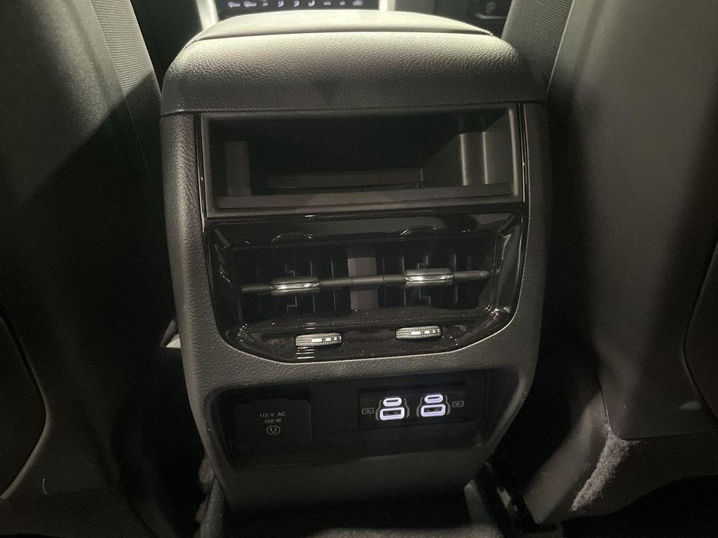 used 2024 Jeep Grand Cherokee car, priced at $37,450