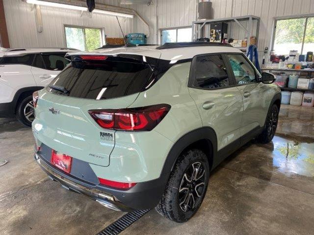 new 2025 Chevrolet TrailBlazer car, priced at $34,425