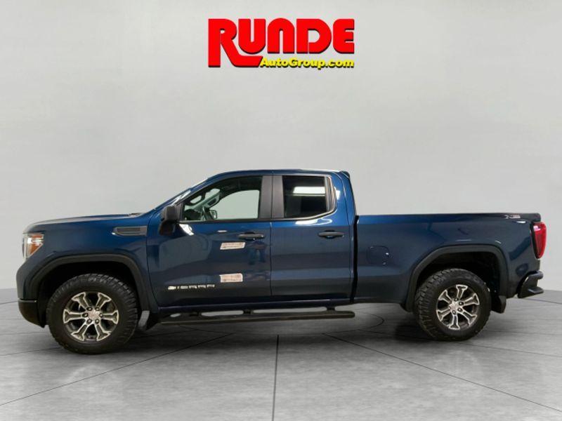 used 2022 GMC Sierra 1500 Limited car, priced at $31,421