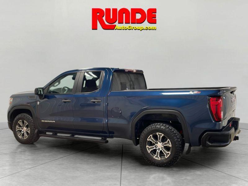 used 2022 GMC Sierra 1500 Limited car, priced at $31,421