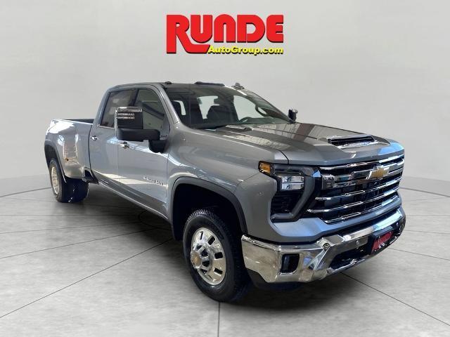 new 2025 Chevrolet Silverado 3500 car, priced at $81,835