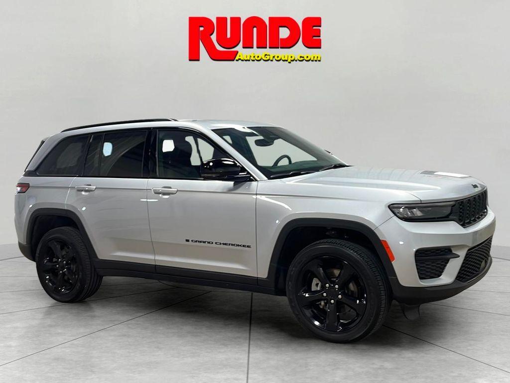 used 2024 Jeep Grand Cherokee car, priced at $37,741