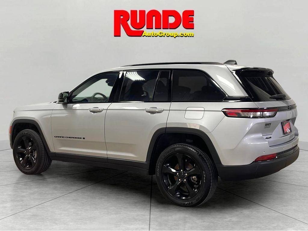 used 2024 Jeep Grand Cherokee car, priced at $37,741