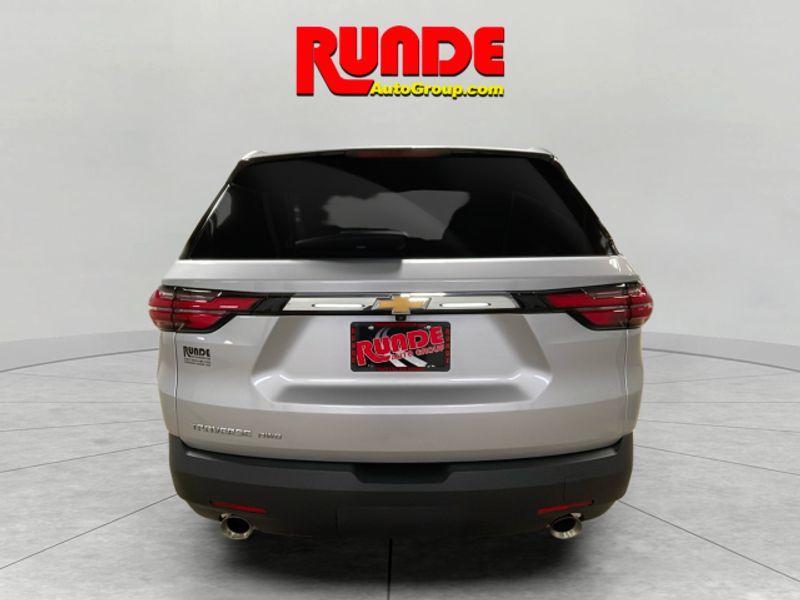 used 2022 Chevrolet Traverse car, priced at $29,471