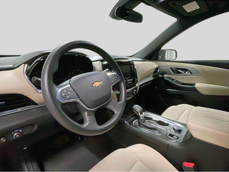 used 2022 Chevrolet Traverse car, priced at $29,471