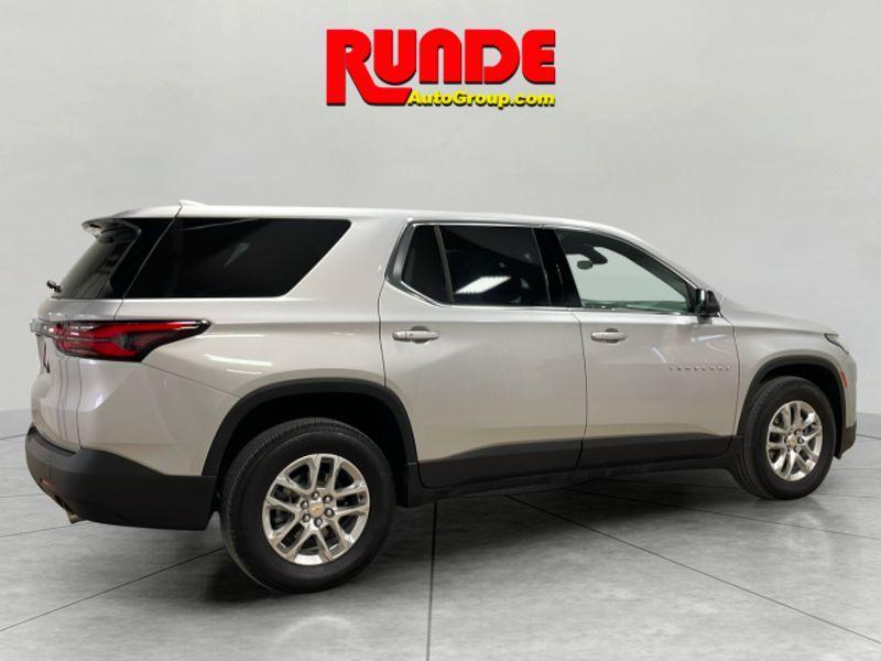 used 2022 Chevrolet Traverse car, priced at $29,471