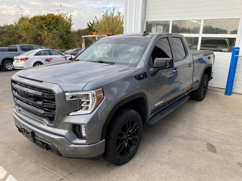 used 2022 GMC Sierra 1500 Limited car, priced at $37,820