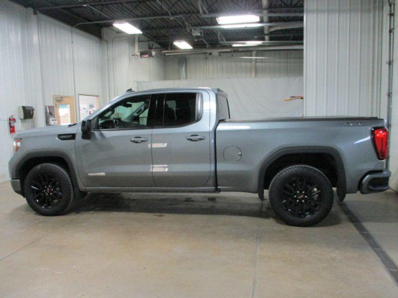 used 2022 GMC Sierra 1500 Limited car, priced at $37,820