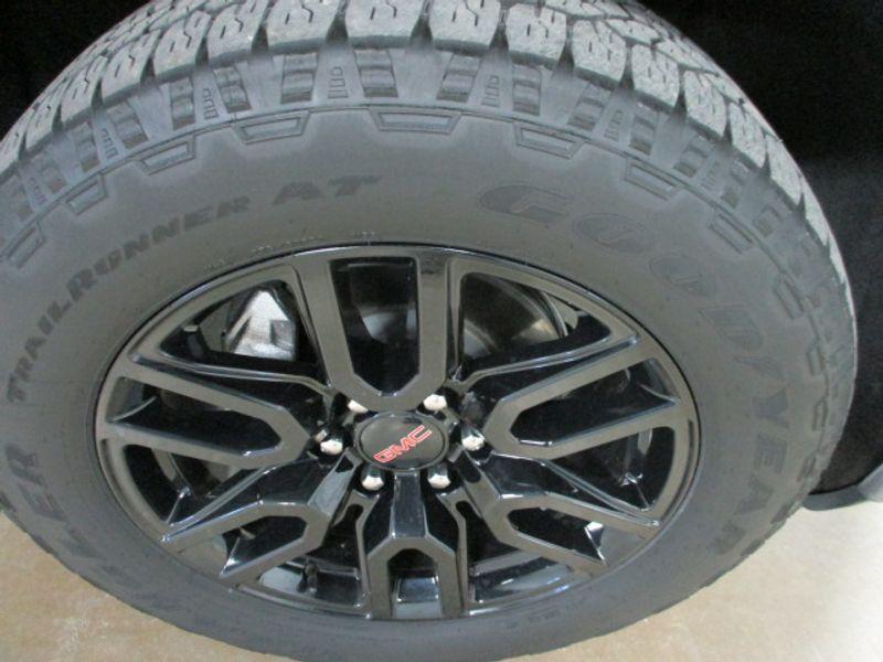 used 2022 GMC Sierra 1500 Limited car, priced at $37,820