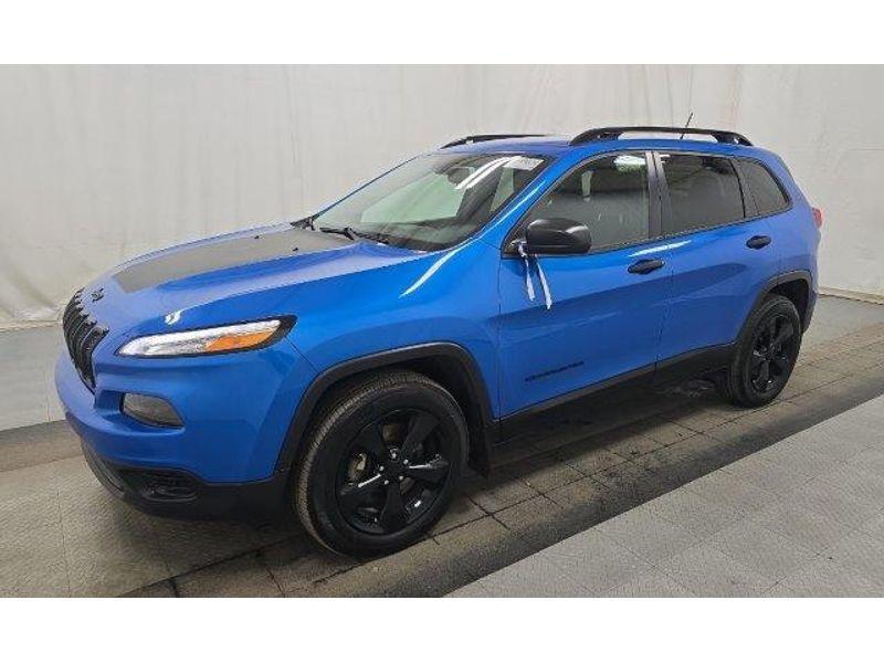 used 2018 Jeep Cherokee car, priced at $17,990