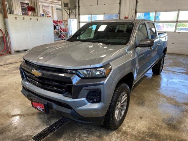 new 2024 Chevrolet Colorado car, priced at $40,305