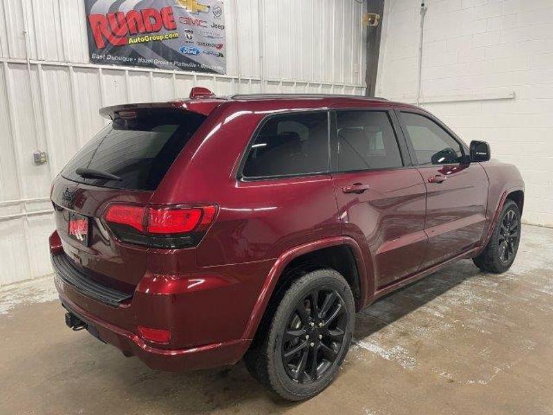 used 2017 Jeep Grand Cherokee car, priced at $15,373