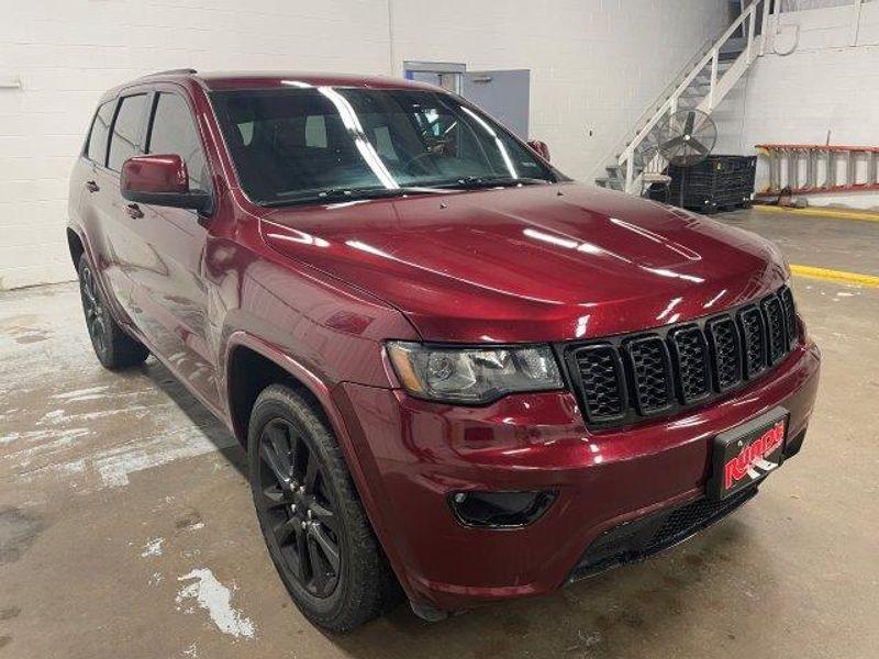 used 2017 Jeep Grand Cherokee car, priced at $15,373