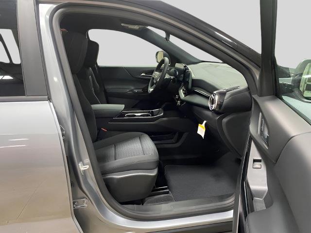 new 2025 Chevrolet Equinox car, priced at $31,490