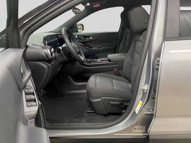 new 2025 Chevrolet Equinox car, priced at $31,490