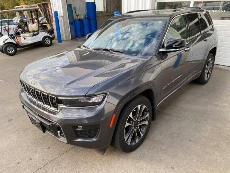 used 2023 Jeep Grand Cherokee car, priced at $39,900