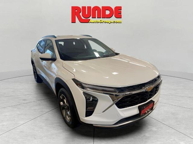 new 2025 Chevrolet Trax car, priced at $24,985