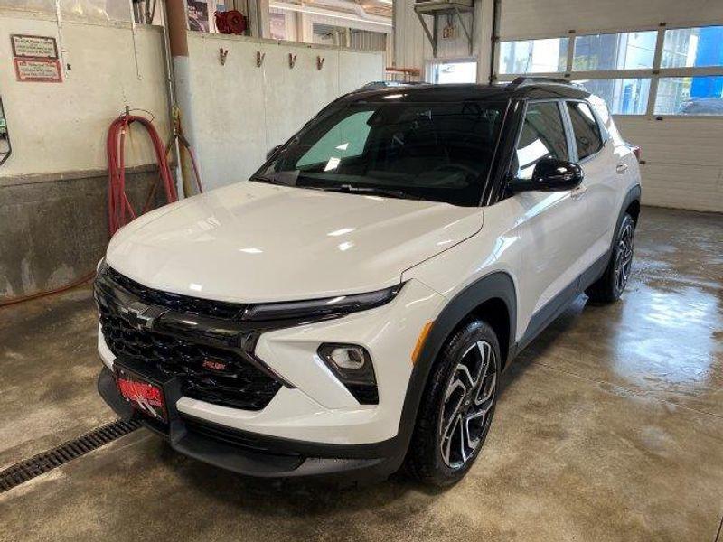 new 2025 Chevrolet TrailBlazer car, priced at $35,070