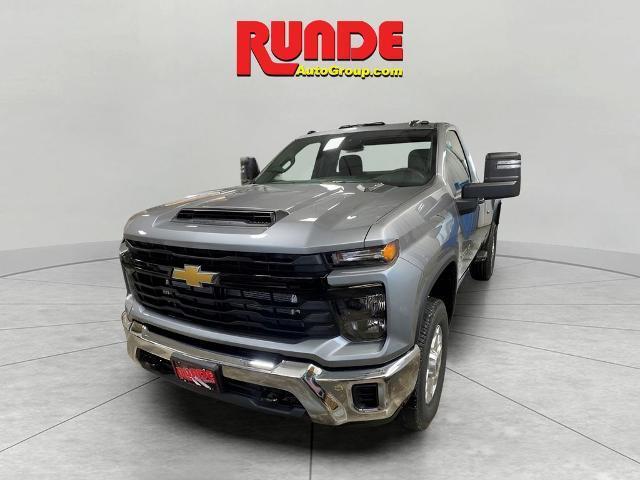 new 2025 Chevrolet Silverado 3500 car, priced at $62,800