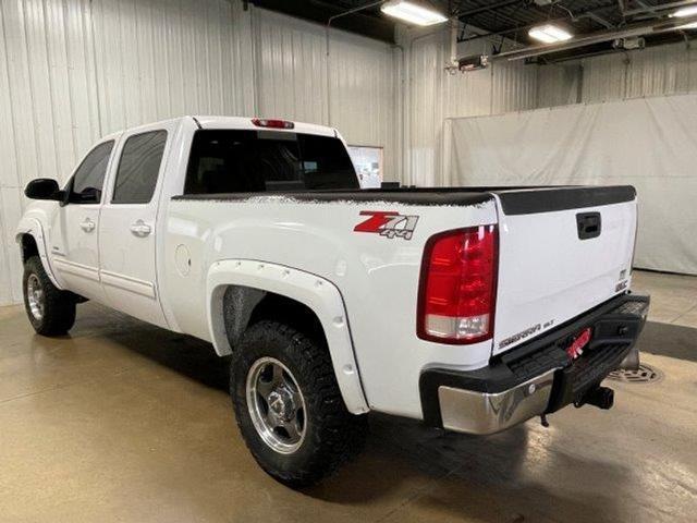 used 2009 GMC Sierra 2500 car, priced at $12,995